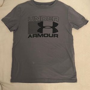 Under Armour T-shirt